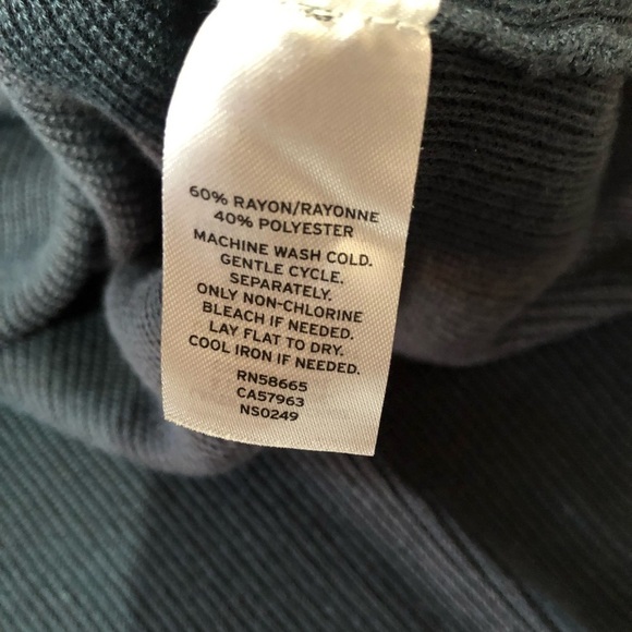 14TH UNION blue medium cold shoulder blouse - Picture 7 of 11